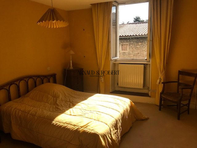 Maison - 250 m² - 10 pièces