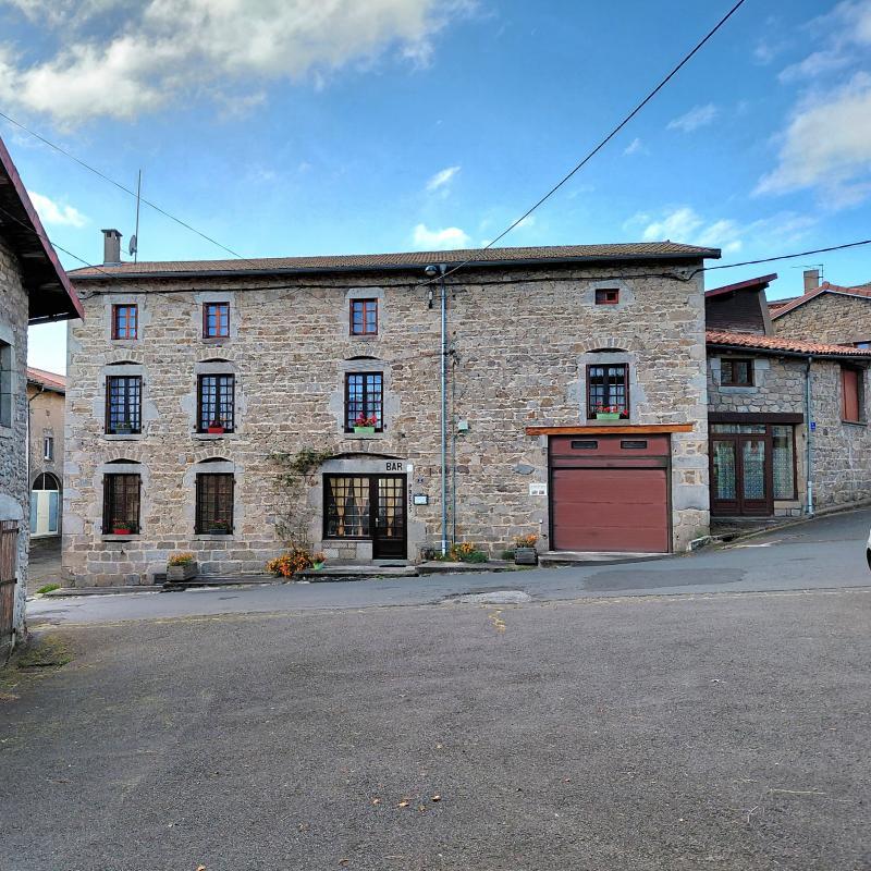 Maison - 250 m² - 10 pièces