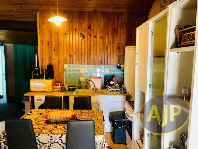 Immeuble - 8 pièces