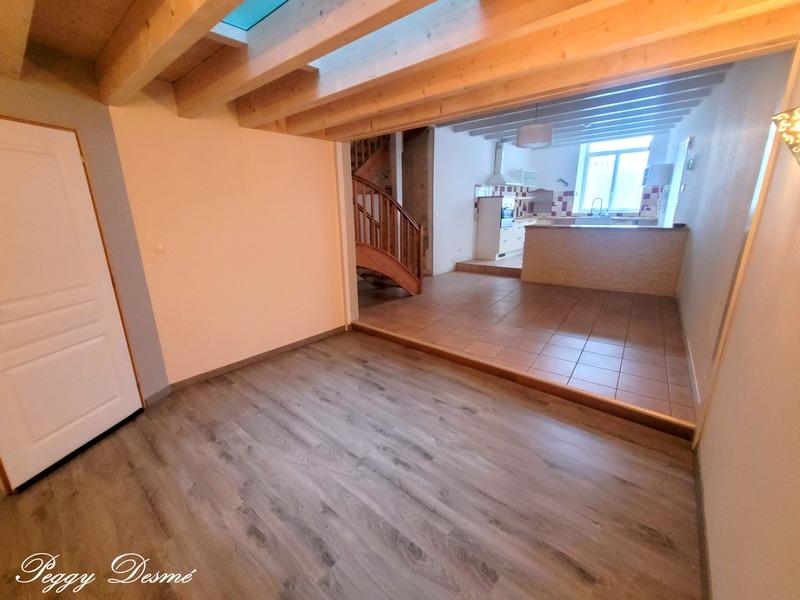 Maison en pierre - 101 m² - 5 pièces