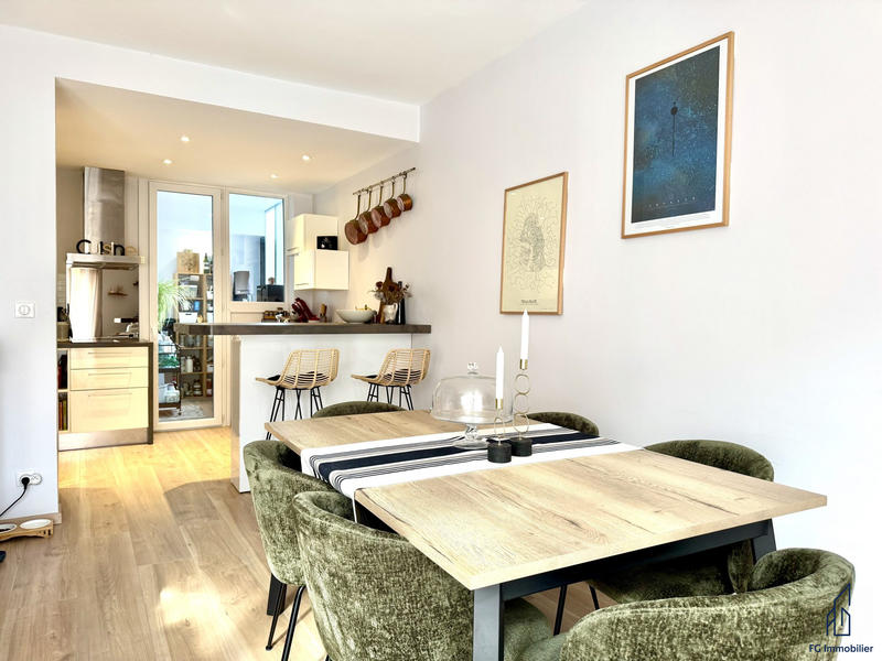 Appartement - 87 m² - 4 pièces