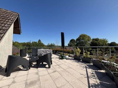 Maison - 210 m² - 7 pièces