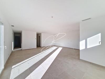 Maison - 99 m² - 4 pièces