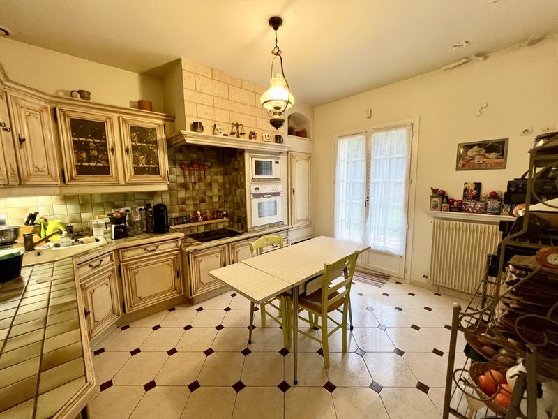 Maison - 200 m² - 6 pièces