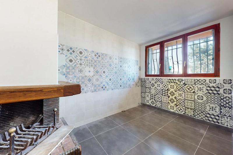 Maison - 170 m² - 8 pièces