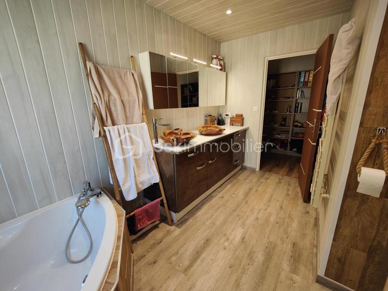 Villa - 163 m² - 5 pièces