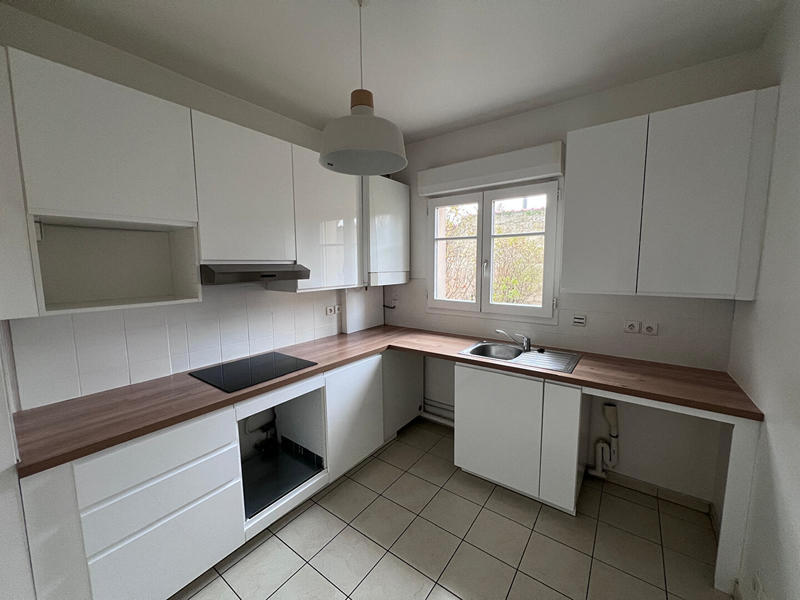 Maison - 104 m² - 4 pièces