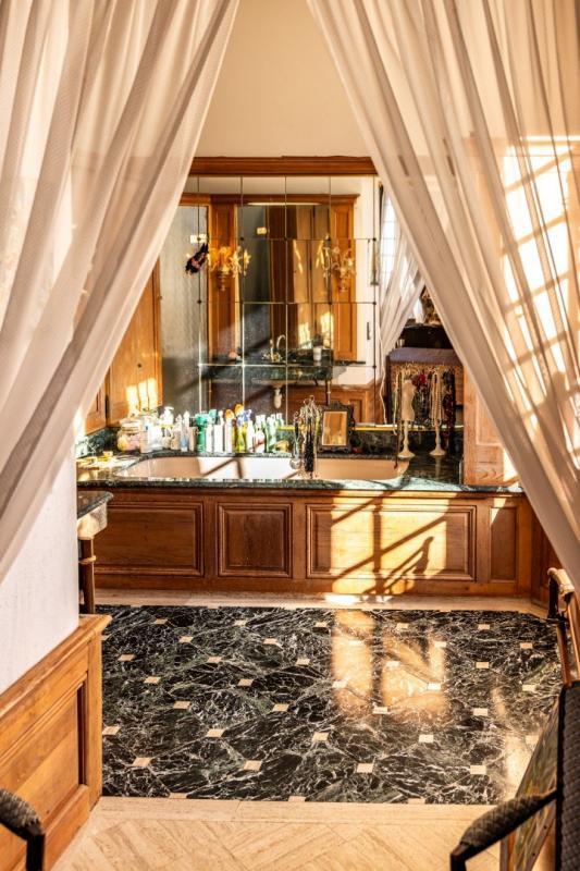 Château - 550 m² - 15 pièces