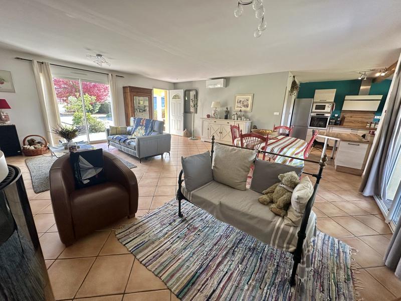 Maison contemporaine - 147 m² - 8 pièces