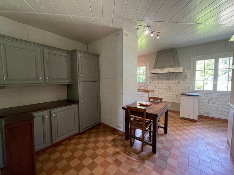 Maison - 223 m² - 6 pièces