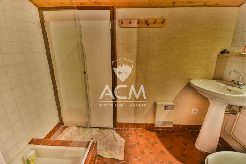 Appartement - 100 m² - 6 pièces