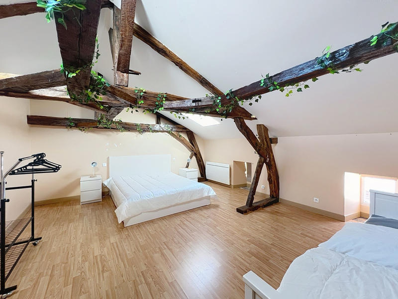 Maison de village - 280 m² - 10 pièces