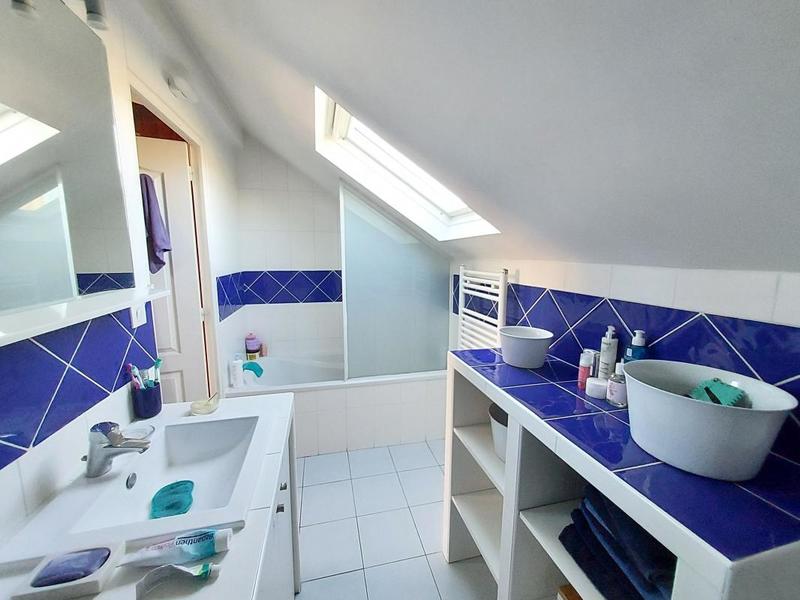 Maison - 171 m² - 7 pièces