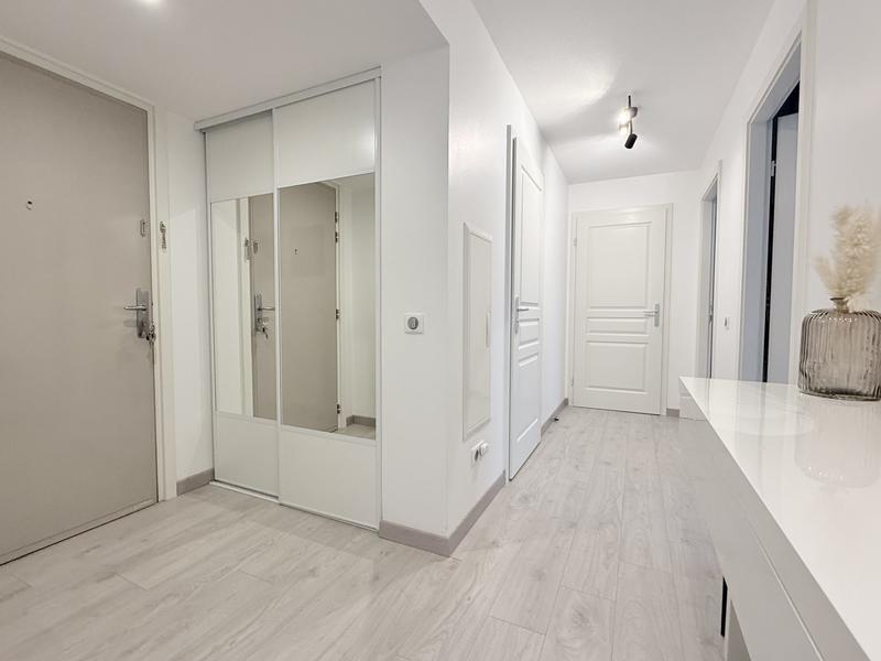 Appartement - 88 m² - 4 pièces