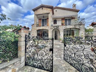 Maison - 117 m² - 4 pièces