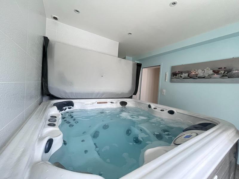 Maison - 179 m² - 6 pièces