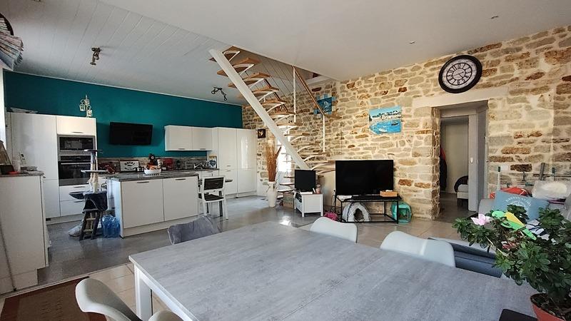 Maison en pierre - 124 m² - 6 pièces