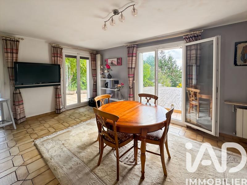 Maison - 190 m² - 8 pièces