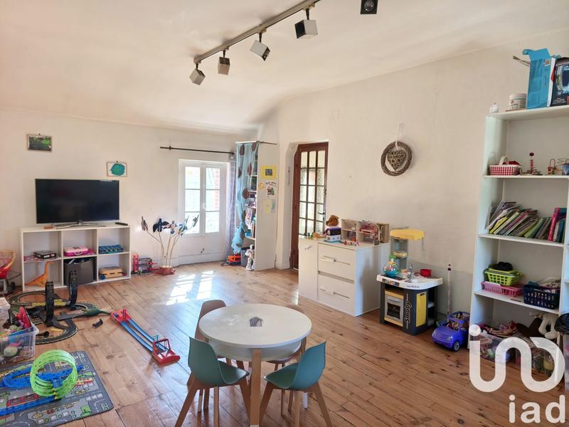 Maison - 250 m² - 7 pièces