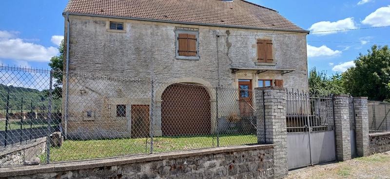 Maison de village - 146 m² - 8 pièces