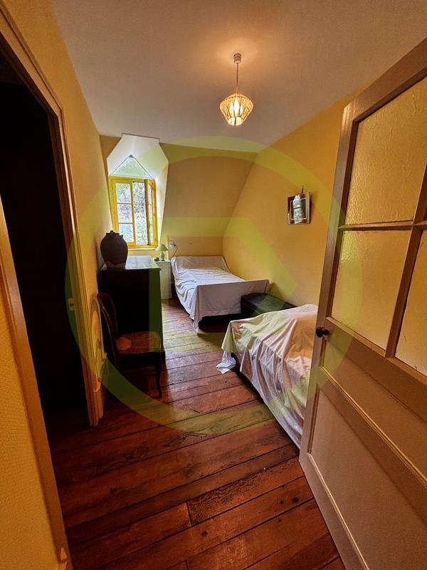 Maison - 121 m² - 4 pièces