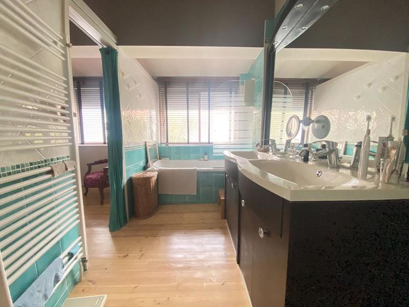 Maison - 102 m² - 4 pièces