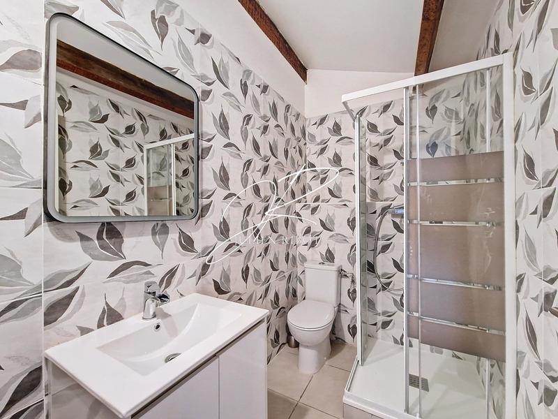 Maison - 189 m² - 8 pièces