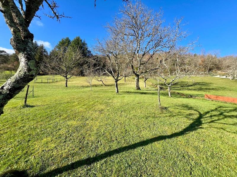 Maison - 185 m² - 8 pièces