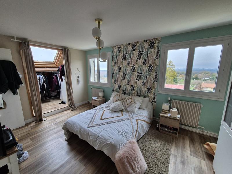 Maison - 166 m² - 8 pièces