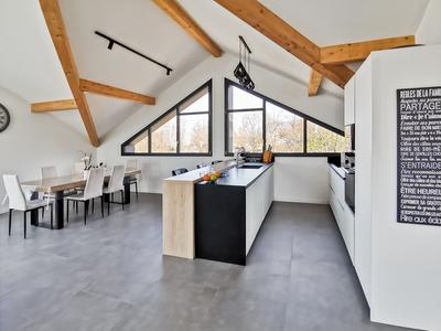 Appartement - 132 m² - 4 pièces