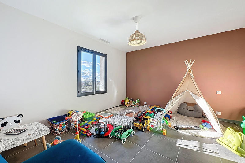 Maison - 152 m² - 6 pièces