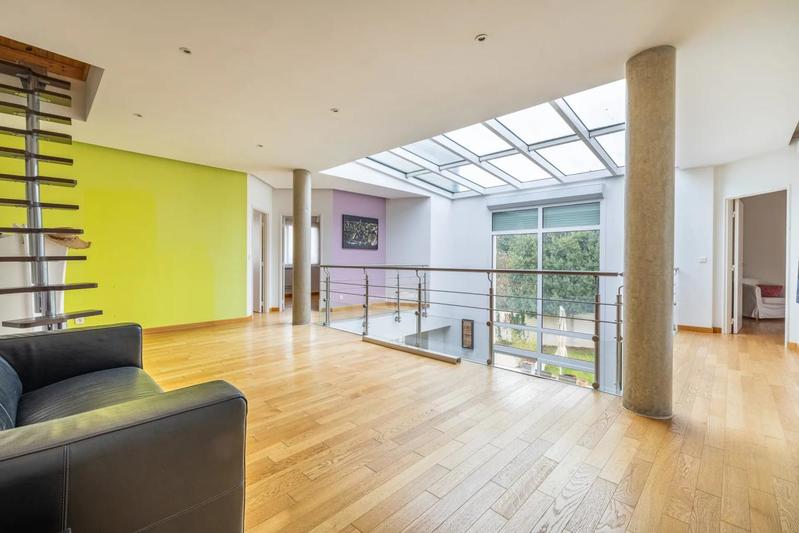 Maison d'architecte - 271 m² - 10 pièces