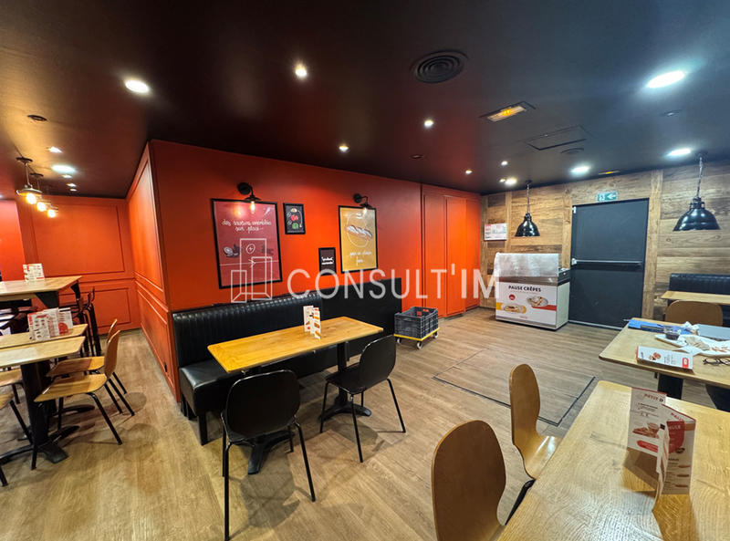 Local commercial - 198 m²