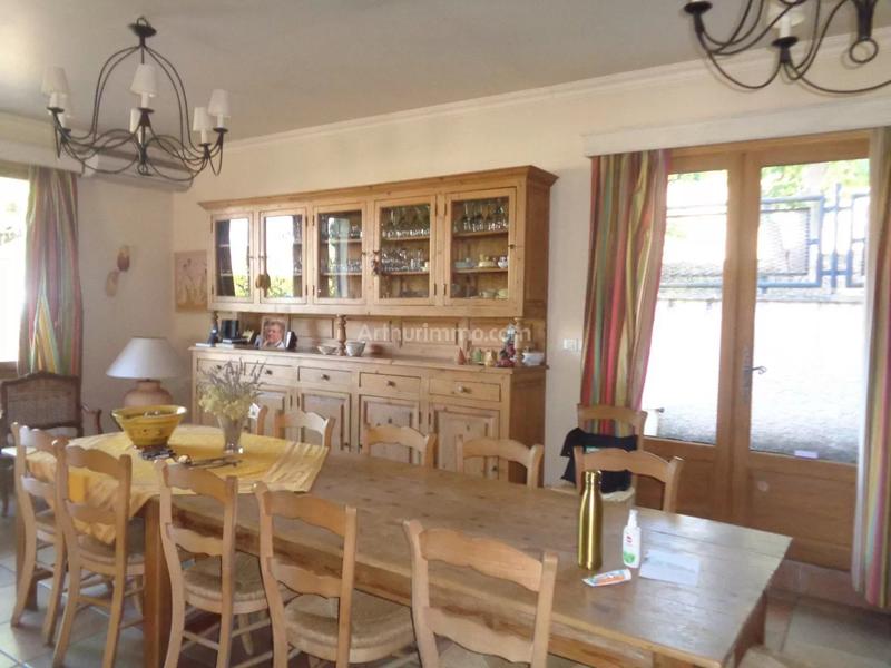 Maison - 240 m² - 10 pièces