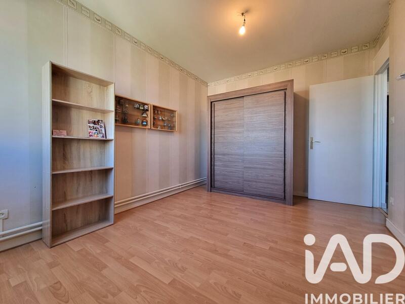 Appartement - 94 m² - 5 pièces