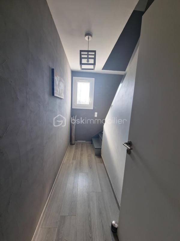 Maison traditionnelle - 164 m² - 6 pièces