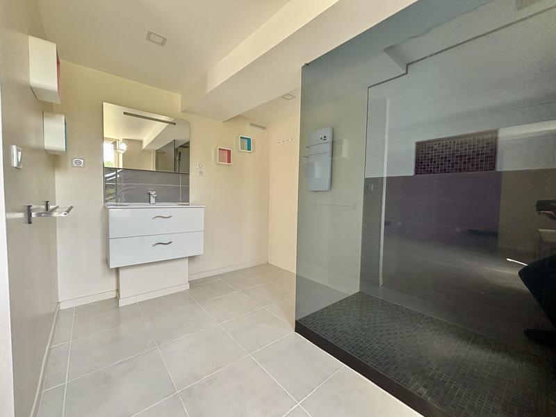 Villa - 190 m² - 6 pièces