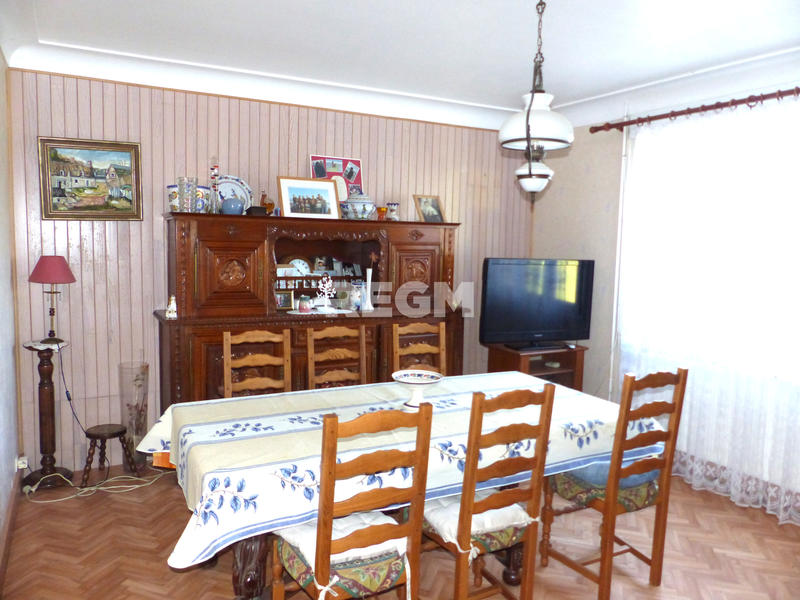 Maison - 86 m² - 5 pièces