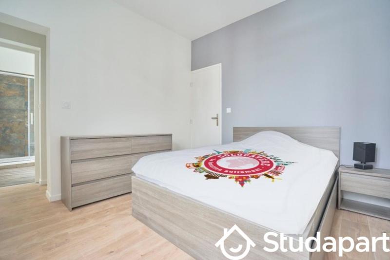 Chambre - 16 m² - 1 pièce