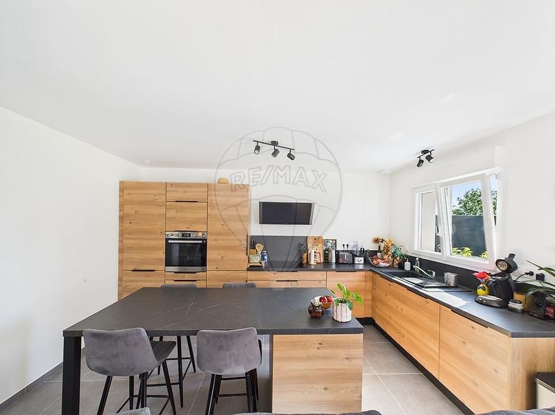 Maison - 100 m² - 4 pièces