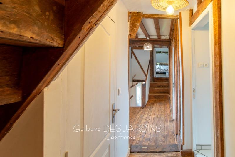 Maison traditionnelle - 170 m² - 5 pièces