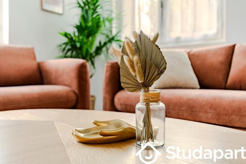 Chambre - 12 m² - 1 pièce