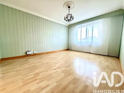 Maison - 86 m² - 4 pièces