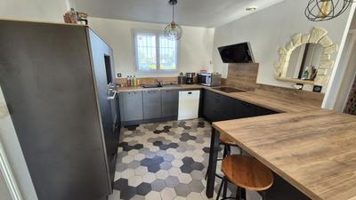 Maison - 168 m² - 8 pièces