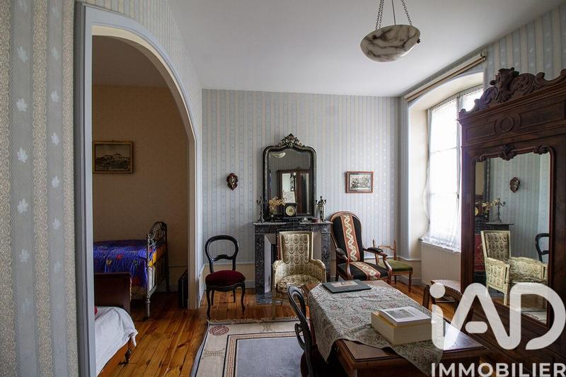 Maison - 345 m² - 11 pièces