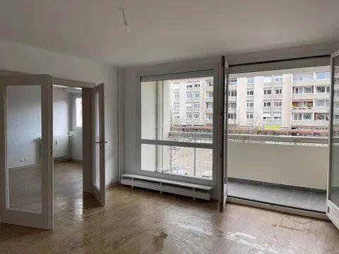 Appartement - 94 m² - 4 pièces
