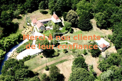 Maison - 330 m² - 12 pièces