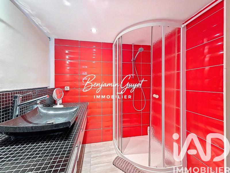 Maison - 111 m² - 4 pièces