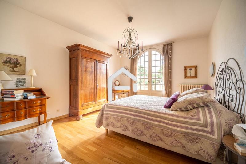 Maison - 191 m² - 6 pièces