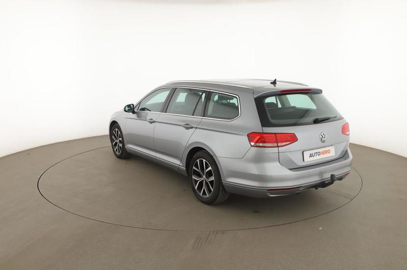 Volkswagen Passat Sw 1.4 Tsi Act BlueMotion Tech Connect Dsg7 150 ch